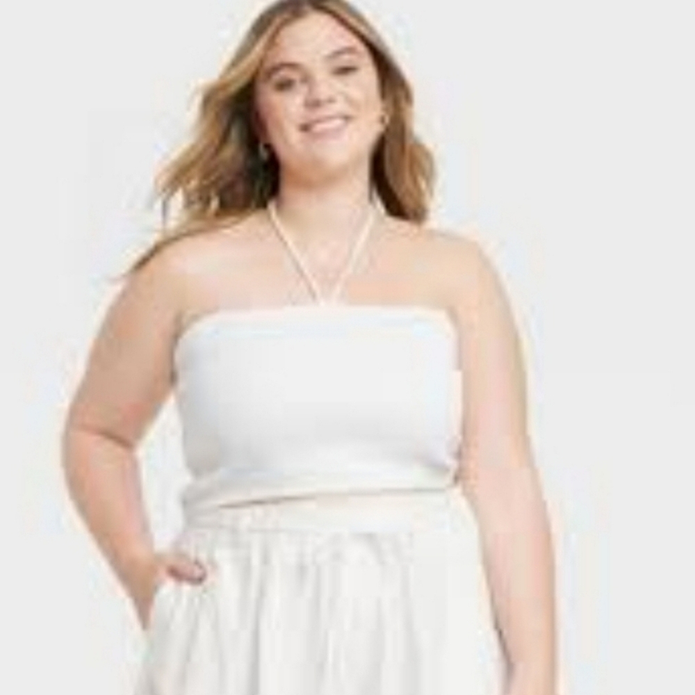 NWT Plus Size Universal Thread Plus Size Smocked Halter